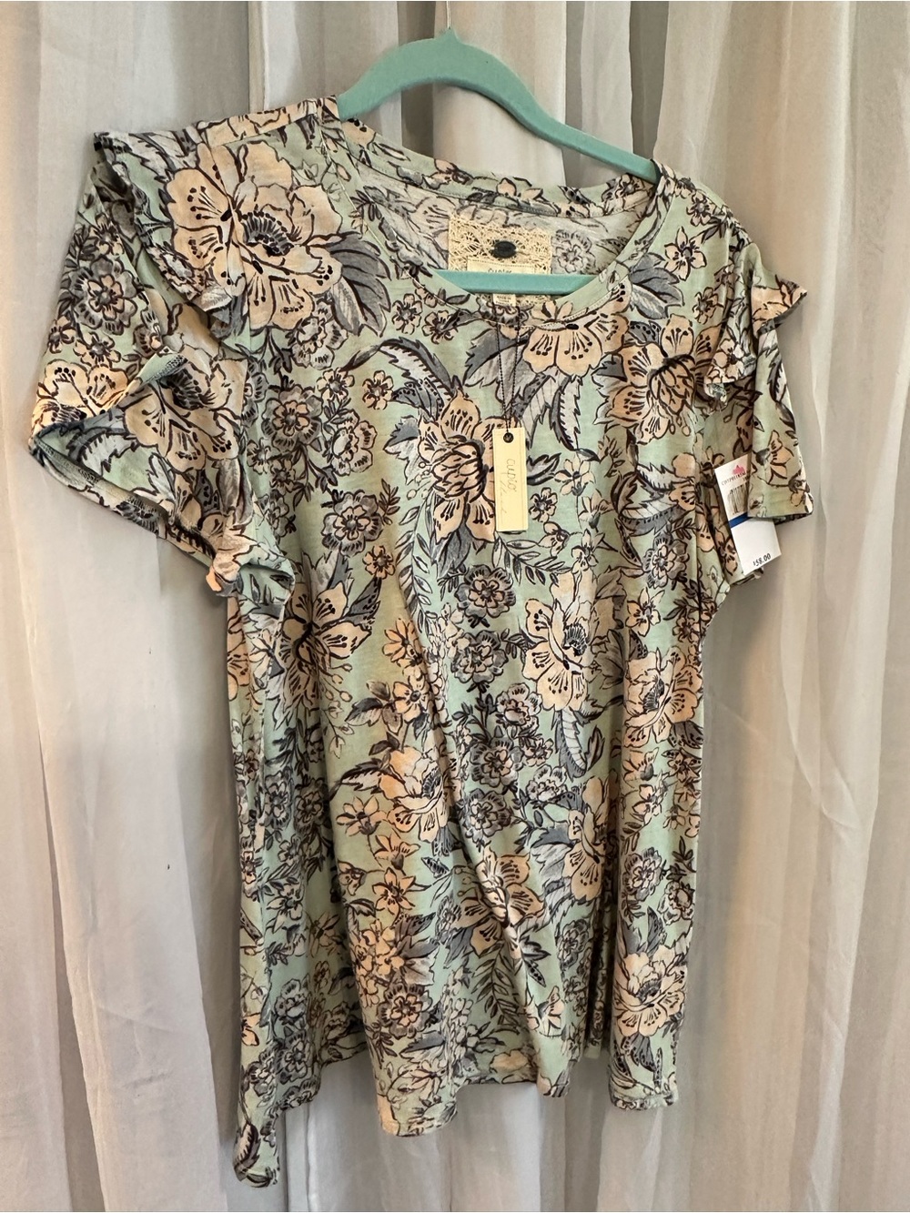 Cupio Floral Ruffle Sleeve Women's Top in Mint Green